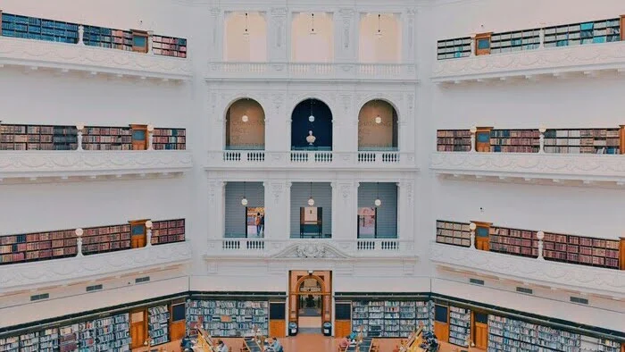 La politique d'acquisition en bibliothèque : Développer et gérer une collection pertinente et attractive